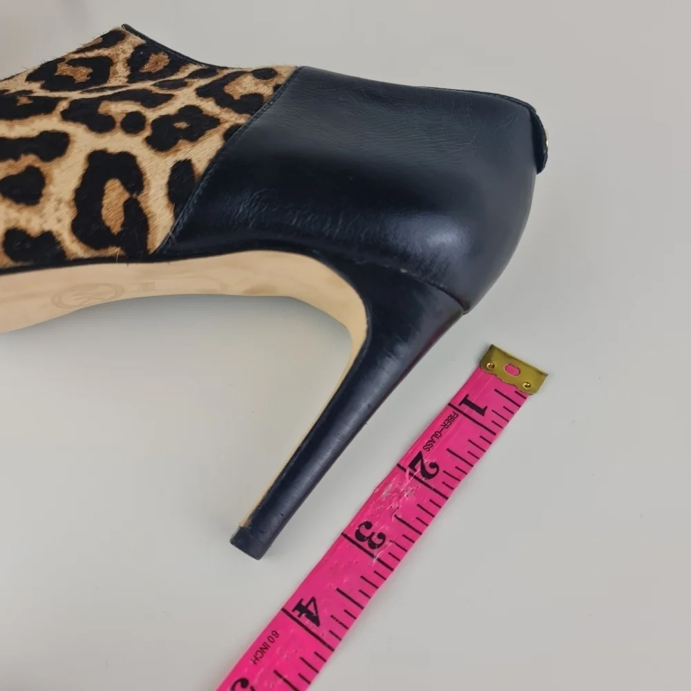 Michael Kors Leopard Print Haircalf Ankle Boots Size 9.5M Leather - Picture 13 of 14